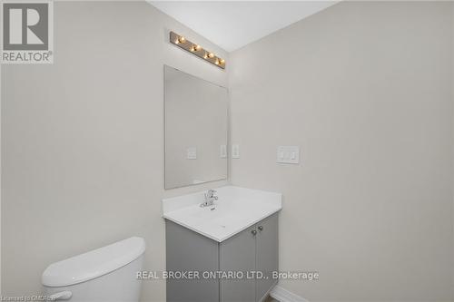 115 - 1565 Rose Way, Milton, ON - Indoor Photo Showing Bathroom