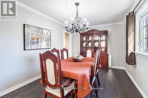 7326 Aspen Avenue, Mississauga, ON - Indoor Photo Showing Dining Room