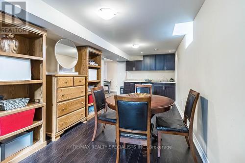 7326 Aspen Avenue, Mississauga, ON - Indoor Photo Showing Dining Room