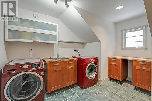 6 Turtle Lake Drive, Halton Hills, ON - Indoor Photo Showing Laundry Room