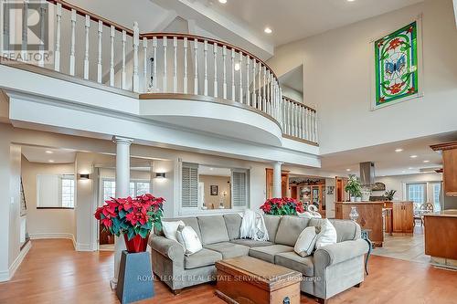 6 Turtle Lake Drive, Halton Hills, ON - Indoor Photo Showing Living Room