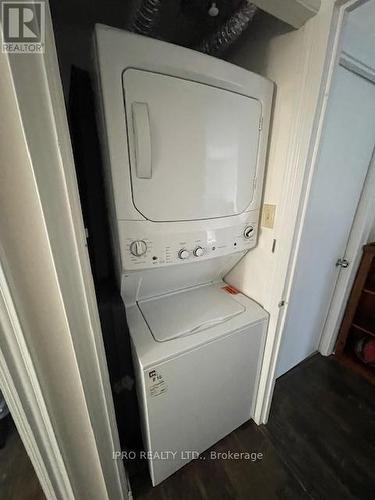 210 - 75 King Street, Mississauga, ON - Indoor Photo Showing Laundry Room