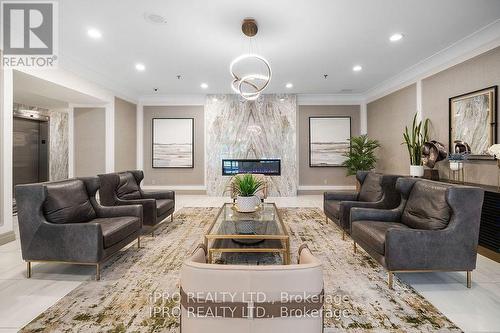 210 - 75 King Street, Mississauga, ON - Indoor Photo Showing Living Room