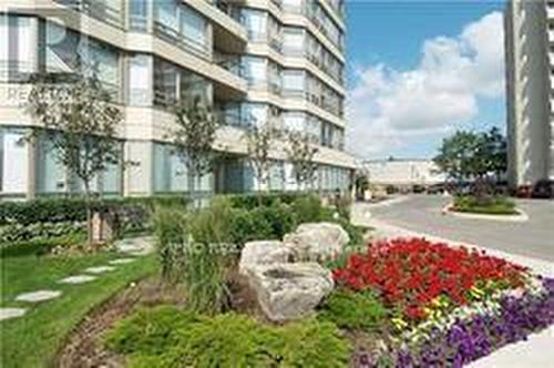 210 - 75 King Street, Mississauga, ON - Outdoor