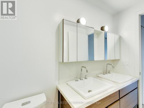 307 - 35 Wabash Avenue, Toronto, ON - Indoor Photo Showing Bathroom