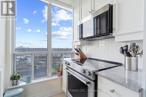 1614 - 2083 Lake Shore Boulevard W, Toronto, ON - Indoor Photo Showing Kitchen