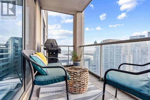 1614 - 2083 Lake Shore Boulevard W, Toronto, ON - Outdoor With Balcony With Exterior