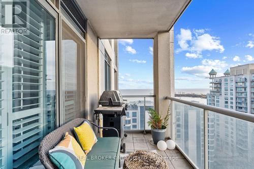 1614 - 2083 Lake Shore Boulevard W, Toronto, ON - Outdoor With Balcony With Exterior