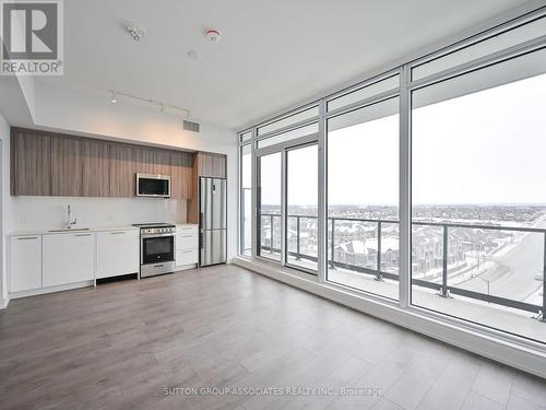 810 - 225 Veterans Drive, Brampton, ON - Indoor Photo Showing Kitchen