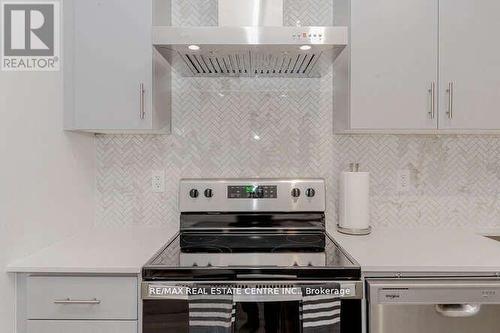 123 - 349 Wheat Boom Drive, Oakville, ON - Indoor Photo Showing Kitchen