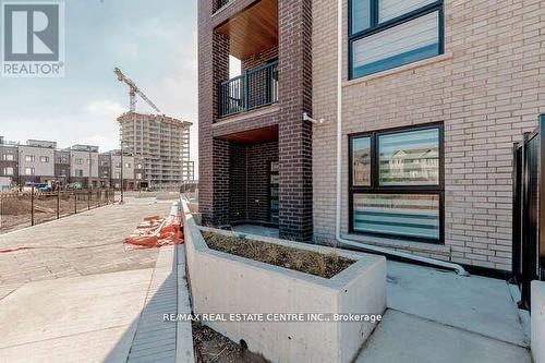 123 - 349 Wheat Boom Drive, Oakville, ON - Outdoor