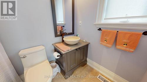 80 North Heights Road, Toronto, ON - Indoor Photo Showing Bathroom