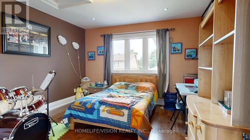 80 North Heights Road, Toronto, ON - Indoor Photo Showing Bedroom