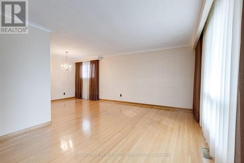 7596 Darcel Avenue, Mississauga, ON - Indoor Photo Showing Other Room