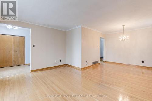 7596 Darcel Avenue, Mississauga, ON - Indoor Photo Showing Other Room