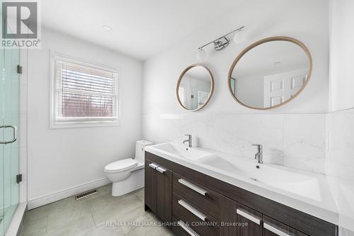 1034 Oak Meadow Road, Oakville, ON - Indoor Photo Showing Bathroom