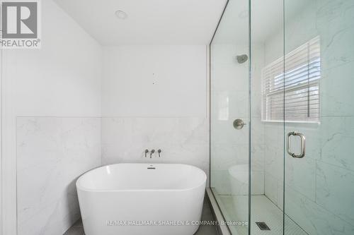 1034 Oak Meadow Road, Oakville, ON - Indoor Photo Showing Bathroom