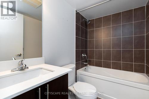 1902 - 1420 Dupont Street, Toronto, ON - Indoor Photo Showing Bathroom