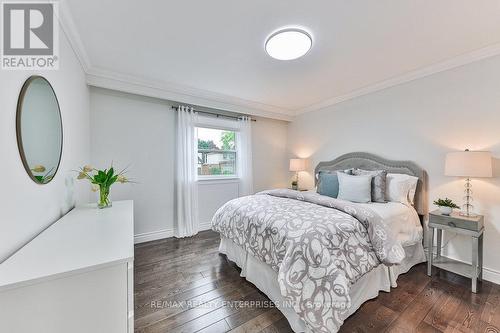 291 Antigua Road, Mississauga, ON - Indoor Photo Showing Bedroom