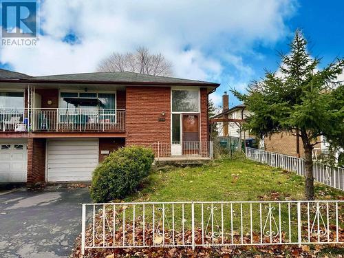 3366 Strabane Drive, Mississauga, ON - Outdoor