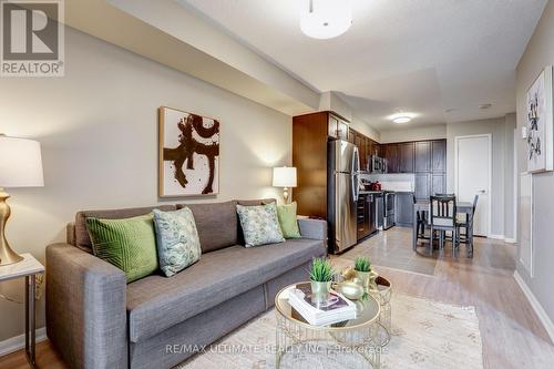 2212 - 830 Lawrence Avenue W, Toronto, ON - Indoor Photo Showing Living Room