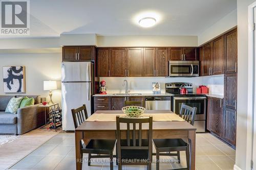 2212 - 830 Lawrence Avenue W, Toronto, ON - Indoor Photo Showing Kitchen