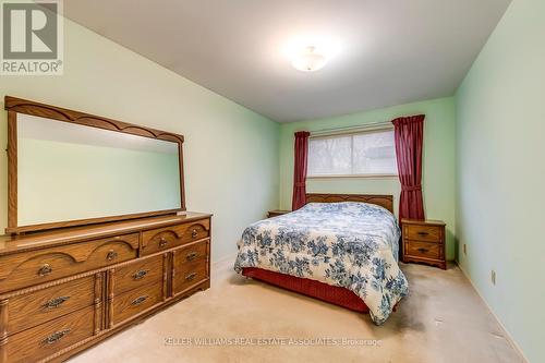 606 Sheraton Road, Burlington, ON - Indoor Photo Showing Bedroom