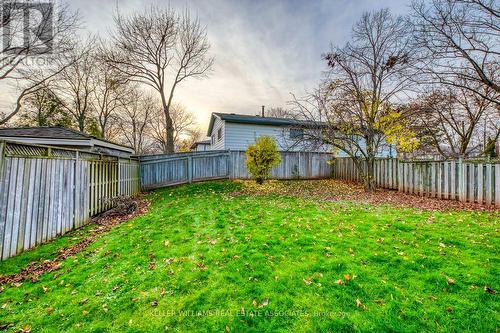 606 Sheraton Road, Burlington, ON - Outdoor With Backyard