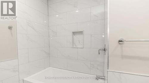 28 - 1616 Haig Boulevard, Mississauga, ON - Indoor Photo Showing Bathroom