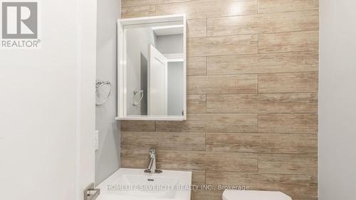 28 - 1616 Haig Boulevard, Mississauga, ON - Indoor Photo Showing Bathroom