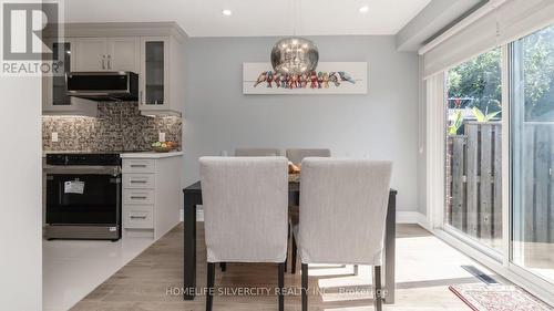 28 - 1616 Haig Boulevard, Mississauga, ON - Indoor Photo Showing Dining Room