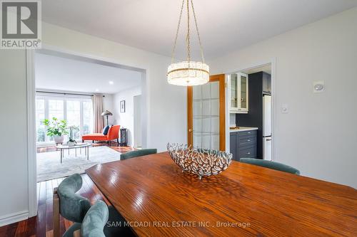 1624 Howat Cres Crescent, Mississauga, ON - Indoor Photo Showing Dining Room