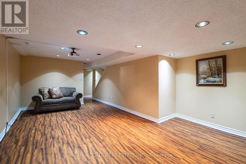 1624 Howat Cres Crescent, Mississauga, ON - Indoor Photo Showing Other Room