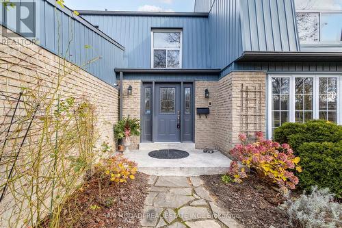 1624 Howat Cres Crescent, Mississauga, ON - Outdoor