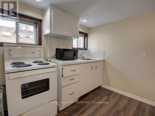 1 - 26 Victoria Street, Toronto, ON - Indoor Photo Showing Kitchen