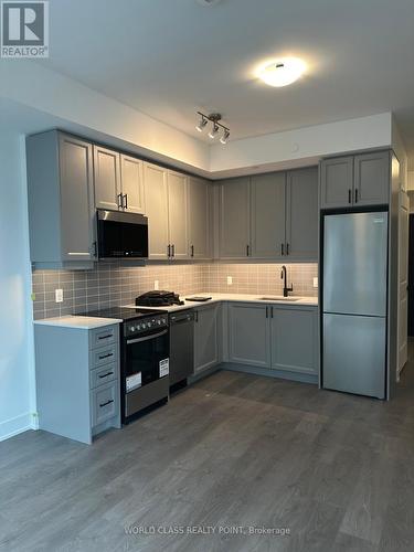 435 - 2343 Khalsa Gate, Oakville, ON - Indoor Photo Showing Kitchen