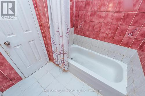 52 Crawford Drive, Brampton, ON - Indoor Photo Showing Bathroom