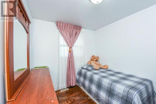 52 Crawford Drive, Brampton, ON - Indoor Photo Showing Bedroom