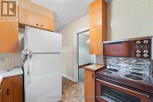 174 Gamble Avenue, Toronto, ON - Indoor Photo Showing Kitchen