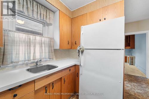 174 Gamble Avenue, Toronto, ON - Indoor Photo Showing Kitchen