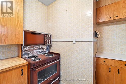 174 Gamble Avenue, Toronto, ON - Indoor Photo Showing Kitchen