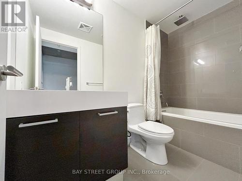 636 - 90 Broadview Avenue, Toronto, ON - Indoor Photo Showing Bathroom