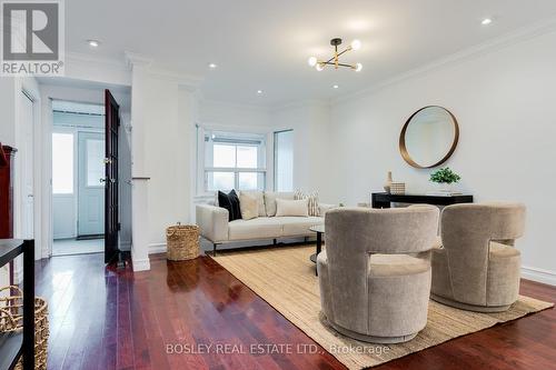 1716 Dundas Street E, Toronto, ON - Indoor Photo Showing Living Room