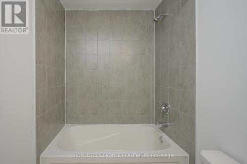 119 - 1070 Douglas Mccurdy Comm, Mississauga, ON - Indoor Photo Showing Bathroom