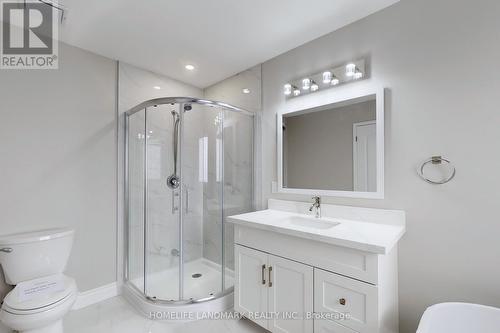 234 Gas Lamp Lane, Markham, ON - Indoor Photo Showing Bathroom