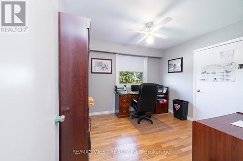 3252 15Th Side Road, New Tecumseth, ON - Indoor Photo Showing Office