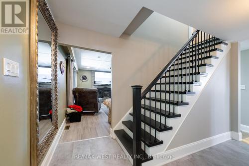 3252 15Th Side Road, New Tecumseth, ON - Indoor Photo Showing Other Room