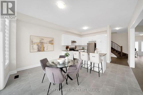 210 Ferragine Crescent, Bradford West Gwillimbury, ON - Indoor Photo Showing Dining Room