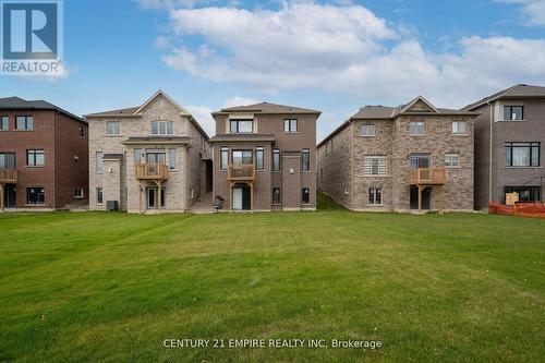 210 Ferragine Crescent, Bradford West Gwillimbury, ON - Outdoor