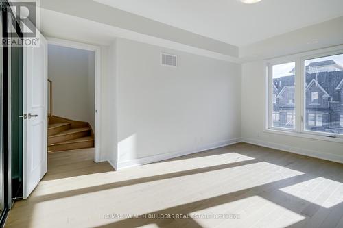 20 William Shearn Crescent, Markham, ON - Indoor Photo Showing Other Room